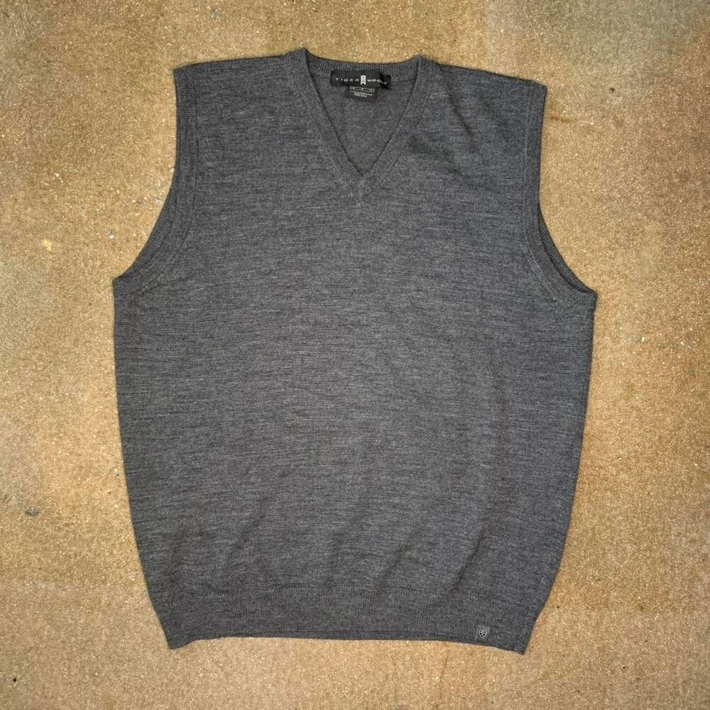 Tiger Woods Nike Golf merino wool vest gray v neck sweater vest
